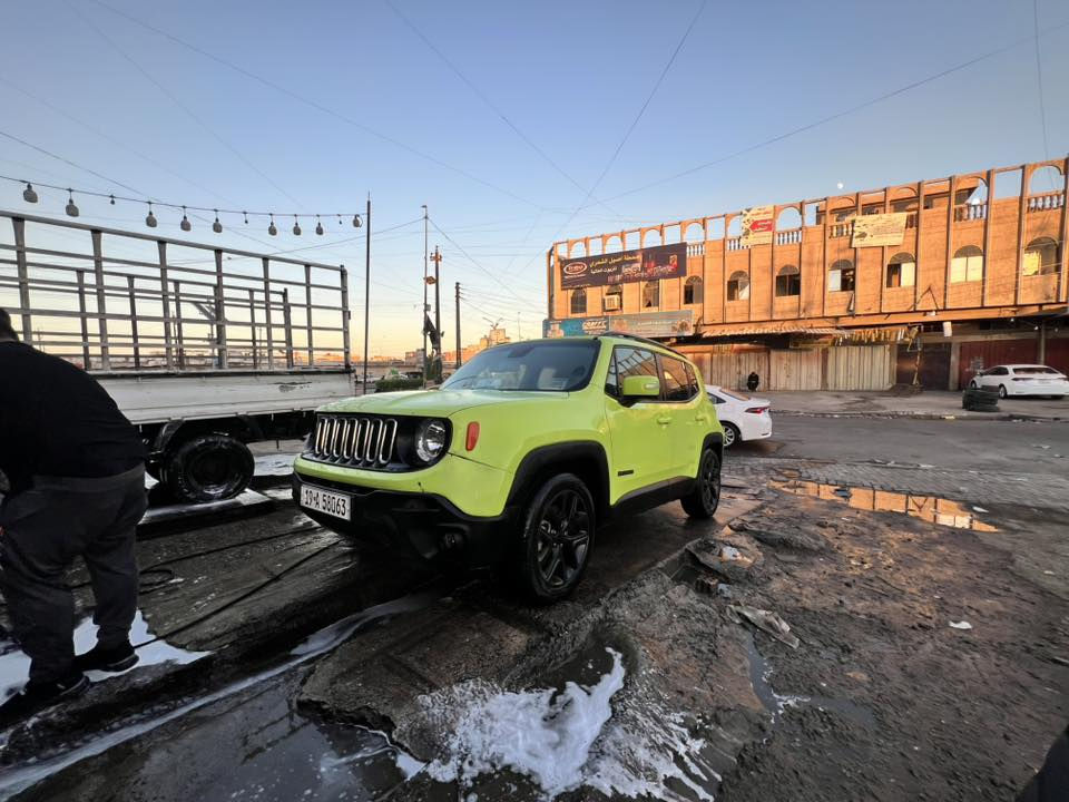 جيب رينجيد ٢٠١٧ للبيع

اخضر حشيشي 

ماشية ٤٥ الف 

محرك وكير غير مفتوح 

حادثها جاملغ و ربع من البنيد بامريكا 

وبالعراق بيها طخة بالباب عكس السايق موجود بالصور  

تبريد ثلاجة 

هاند بريك دكمة

تحكمات استيرن 

تايرات جديدة 

ويل كب 

اشارة بالمري 

مري كهرباء واشارات 

شاشة وكاميرا خلفية

شاشة اعطال

وعندي سونارها 

رقم كربلاء 

موجودة بغداد وباسمي 

***********
