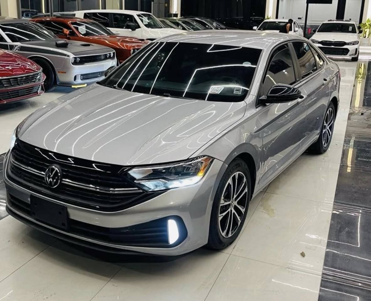 Volkswagen Jetta 2024 S SPORT - شكل جديد ‎
موديل  : 2024
‎2️⃣2️⃣سياره مرقم /جاهز تحويل شرط رقم اربيل
‎اخت صفر ماشية ٤ مايل فقط 🆕 
‎سيارة بدون ارباگ 🆗
‎المحرك:- i4 - 1.5L Turbo 
‎المواصفات 
‎شاشه كبير 
‎گيج الكتروني
‎بريك بصمه 
‎رادار امامي و خلفي وجانبيه 
‎كاميرا 
CarPlay
‎فحم شركة   
Auto-Start/Stop
‎لايتات Led+Xzenon
‎سبغ: جاملغ فقط بدون دواخل
‎بها مكانين pdr  
ماشي 10 مايل
مكان اربيل 
سعر 169 و مجال قليل 
*********** واتساب
‎كورك [***********]
