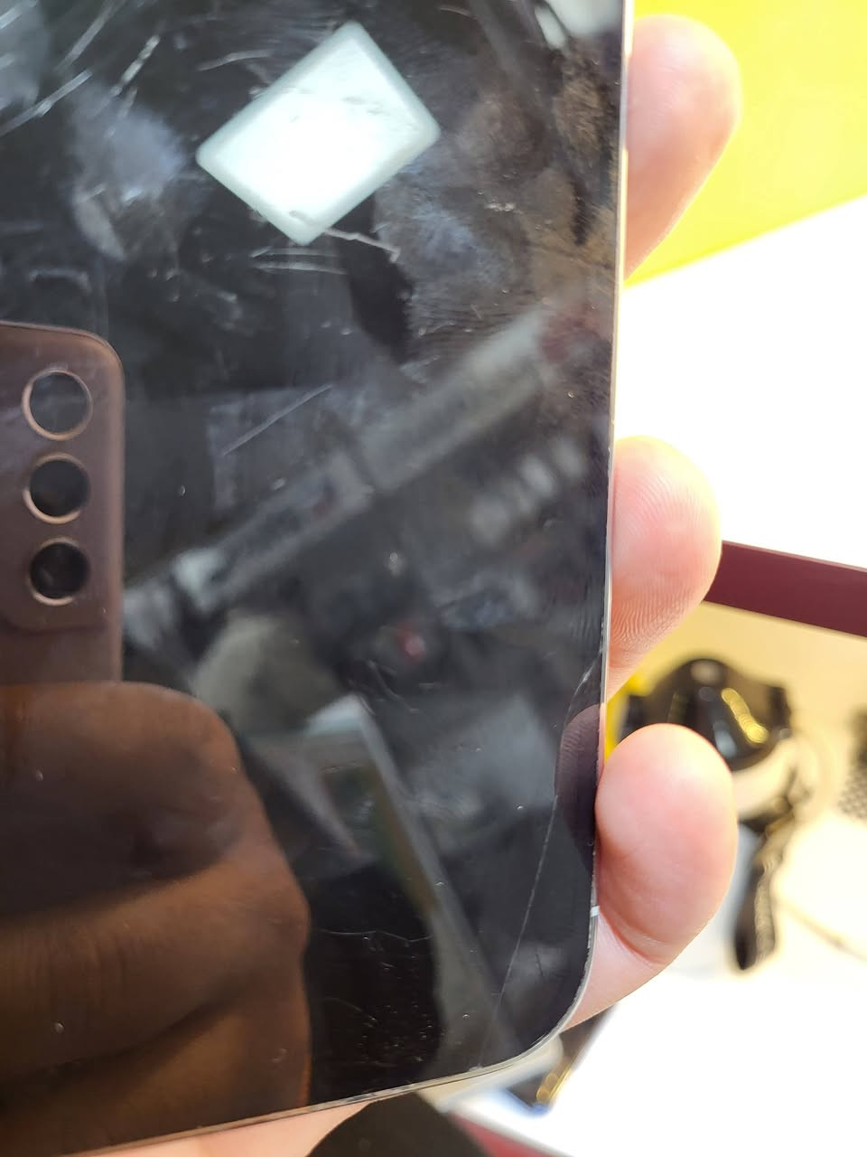 14 برو ماكس
 بطاريه ١٠٠
 ذاكره ٢٥٦ 
 بي  فطر الصغير ما مبين وما ماثر
 السعر ٦٢٥
 رمادي شارع السينما مجاور مكتبه بغداد
 نشتري جميع الاجهزه بسعر الي تريده
*********** وتساب
