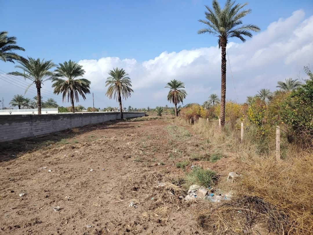 دونم زراعي للبيع بمدخل واحد مقابيل مشروع الماء الصغير واصله خدمات ( ماء - كهرباء - تبليط ) 
0782 744 9345

132 مليون‏
