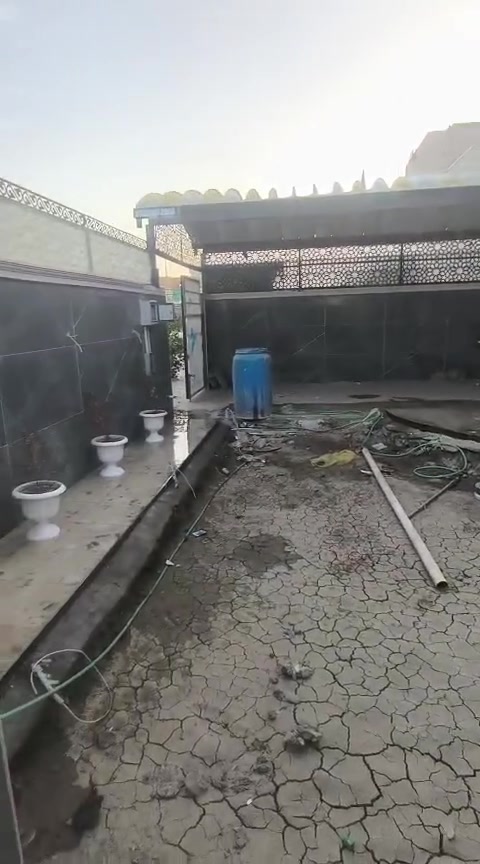 السلام عليكم بيت نظام فله طابو مساحه 216 بيه اربع غرف ومطبخ حار وبارد ديوانيه طول 10والعرض 4 وحديقه وكراج سياره  موقع البيت مجمع اللبناني السعر 185مليون علمآ ان البيت حر مامطلوب
***********
السلام عليكم بيت نظام فله طابو مساحه 216 بيه اربع غرف ومطبخ حار وبارد ديوانيه طول 10والعرض 4 وحديقه وكراج سياره  موقع البيت مجمع اللبناني السعر 185مليون علمآ ان البيت حر مامطلوب
