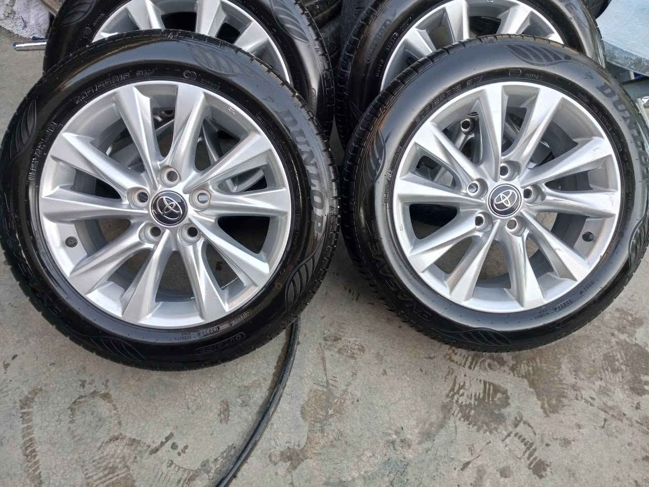 تایەو ویلی کرۆلای مۆدێل 2025
بیلادیە ژێر سەیارەی سفر دەرکراوە
تایەکانیشی بیلادین
لەسلێمانیم
نرخ 230$
***********
***********
