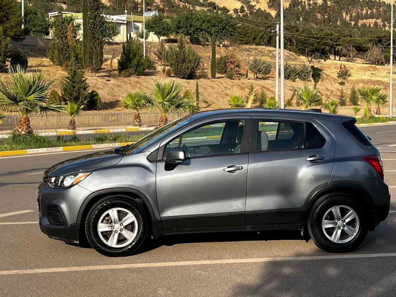 مۆدیل ٢٠٢٠
سەنەوی تاكو ٢٠٢٩
سبوغ سێ پارچەی پێشی بێ ناو گرتن ئێڕباك نەتەقیوە بیلادە  مەكینە ١٤ تۆڕبۆ  بە شەرت 
گێڕ و مەكینە بە شەرت نەكراوەتەوە 
*********** واتساب
