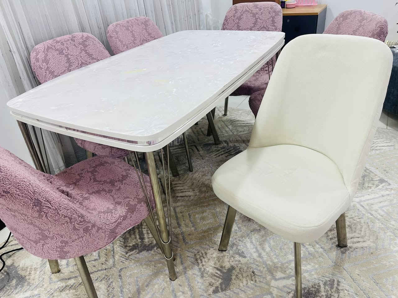 ميز طعام مستعمل قليل للبيع


**إذا كنت صاحب هذا الإعلان وتريد حذفه لأي سبب، رجاءا أرسل رسالة إلى الدعم الفني**