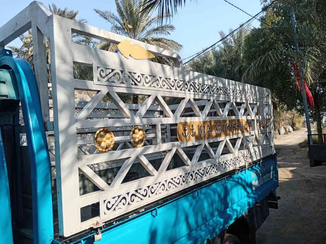 السلام عليكم محجر للبيع 7 جنكال نظيف مابي خياسات سعره 300 بي مجال المكان محافظة النجف. ***********
