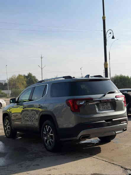 للبيع  GMC اكاديا SLT ٢٠٢٣

حجم المحرك : 6 سلندر 3600

لون السيارة : سلفر مميز

الرقم / اربيل

المسافة المقطوعة : ٢٢ الف 

الضرر : قبق صندوق مبدل فقط نفس اللون كما موضح في السونار

المواصفات:

• بانوراما فتحتين

•5 انظمة للقيادة 

•3 صفوف 7 راكب

•لايتات Led امامي وخلفي 

•رادارات أمامية وخلفية وجانبية 

•مقاعد جلد بريميوم مع تطريز دينالي 

• مقاعد خلفية  vip

•شاشة كبيرة 8 انج تدعم Apple CarPlay/ Android Auto

•نظام Bose الصوتي ( راقي جدا وصوت عالي )

•تبريد وتدفئة للمقاعد الأمامية

•هزاز تنبية في مقعد السائق عند الاقتراب من جسم غريب

•رادار تنبيه وتصادم

•تنبيه مغادرة المسار

•مثبت سرعة ذكي 

• داتا شو عرض سرعة وموسيقى على الزجاج الامامي للسائق

•مانع انزلاق + انظمة توازن متقدمة 

•تدفئة الستيرن

•نظام تشغيل عن بعد

•شاحن لاسلكي للموبايل

•فتح الجنطة لمس 

•نظام خرائط مدمج

•نظام USB متعدد بكل الصفوف

•نقطة عمياء

•توقف تلقائي عند الطوارئ

•حساسات ضغط الاطارات

•تنبيه المشاة

•تبريد خلفي مع تحكم مستقل

•نظام (Oil Life Monitoring System) ينطيك نسبة عمر الدهن المتبقي بدقة مثلا 70‎%‎

وغيرها من المواصفات الخاصة بفئة الدينالي

السعر: ٢٨٥ خابر وتدلل 

مكان السيارة تكريت 

للاتصال:  ***********
