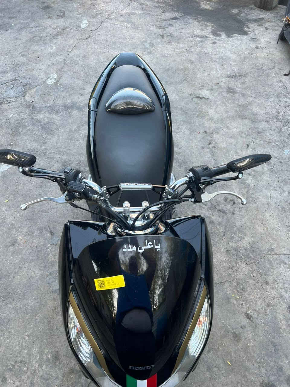 سلام عليكم اخوان
للبيع دراجه PCX جيل[1] ياباني ياباني🇯🇵🇯🇵 jf 
دراجه بلاديه مكينه ابلادي 
دراجه برغي ممفتوح بيه 
كهربائيات حساسات شغاله 
دراجه اي اي نقص مابيه 
صارله شهر من طالعه رمبه 
دراجه مكفوله كفاله عامه 
وجيب فيتر وياك 
ونطيك ضمان بلدراجه
تايرات جدد امامي خلفي 
حساسات A ازدحام وحساس استان كله شغال 
دهن ادير من شركه هوندا 
سعر 1700 بيه مجال للطيبين👑💞
مكاني بغداد حي العامل خلف صناعه 
الاستفسار الرقم ***********📍
