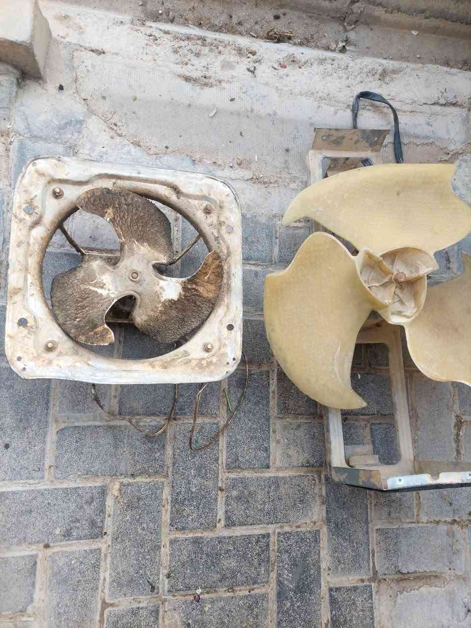 مواد منزلية مستعملة للبيع/خاص فقط
[اشتري غراض بيت مستعملة مناسبة]
فلترماء ٣٠الف شغال شرط
غسالة شغالة شرط الفحص
ثلاجة كونكورد ماجورجديد بلكارتون شرط 
كامرات مراقبة داخلية بدون جهاز
مفرغة مطابخ يابانية اصلية شرط الفحص+فان 
ميزحديد جوا جروخ متراوربع٣٥ الف
عجانة ايرانية جاهزة شرط الفحص١٧٥ الفرن حجم صغير١٧ الف انتيكة 
سماوة


**إذا كنت صاحب هذا الإعلان وتريد حذفه لأي سبب، رجاءا أرسل رسالة إلى الدعم الفني**