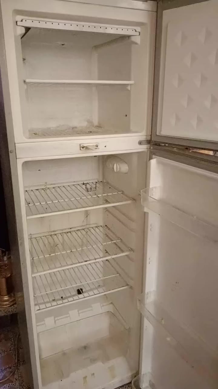 سلام عليكم جميعا يتوفر ثلاجه مثل مواضحه بتصوير مكلفين بيها 
شرط الفحص ومداخله ابد تصليح للاستفسار على الخاص


**إذا كنت صاحب هذا الإعلان وتريد حذفه لأي سبب، رجاءا أرسل رسالة إلى الدعم الفني**