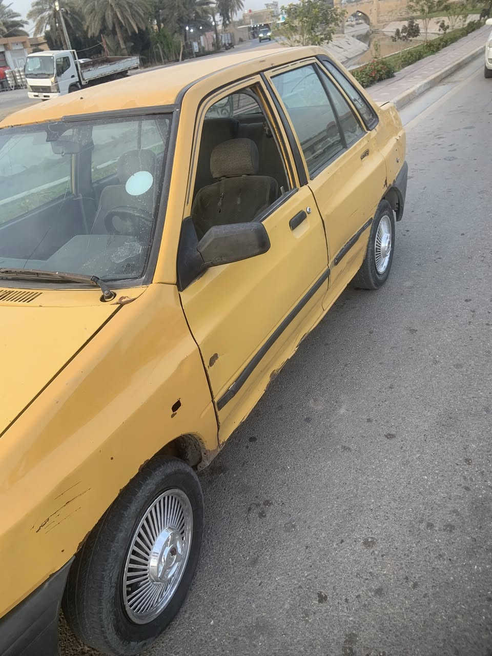 السلام عليكم شباب سايبه للبيع مديل 2011

رقم بغداد الماني كير مكينه حلوات 

صدر زين تايرات نص عمر 

كهربايئات كله شغاله مسجل وتخم سماعات 

داخله حلو نضيف راعيه بغداد ما واصله ابيع موم حديد 

مكاني كربلاء حي العباس للستفسار *********** 

السعر 15وبيه محال للشراي
