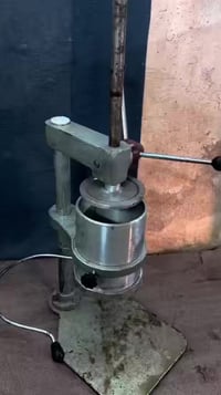 مكينة عمل داتلي حلويات للبيع سعرة 200 07702199616