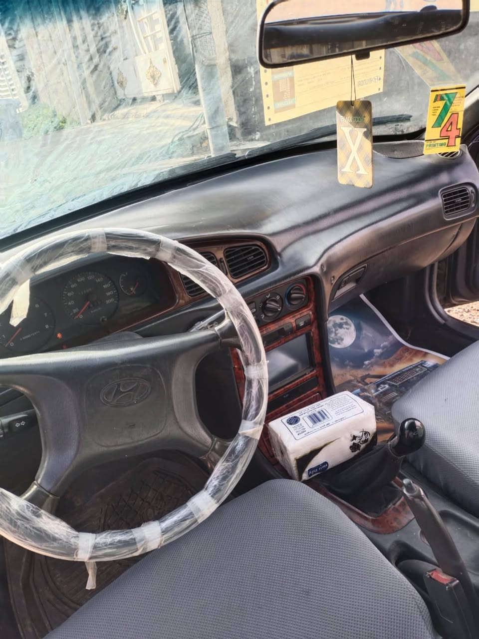 سلام عليكم للبيع سياره سوناتا ٢ رقم بغداد انكليزي موديل 93  مصبوغه عام للجماليه مكاني بغداد ابو غريب هذا رقمي***********
