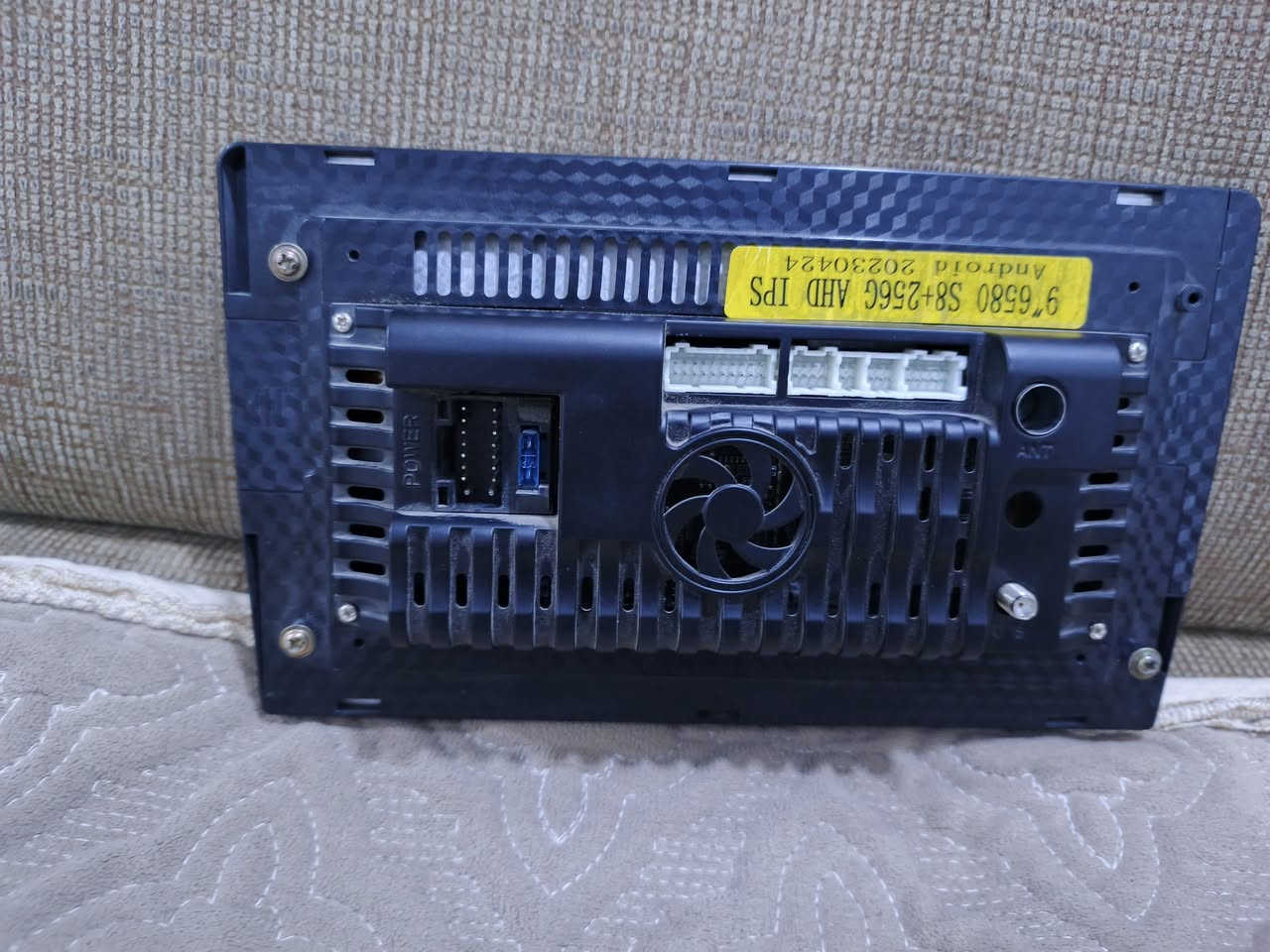 سلام عليكم
شاشه سياره لمس جاهزه
 مجهزه استعمال خمسه ايام فقط
للبيع المكان البصره الهارثه 
السعر 75 وبيها مجال
الرقم: ***********
