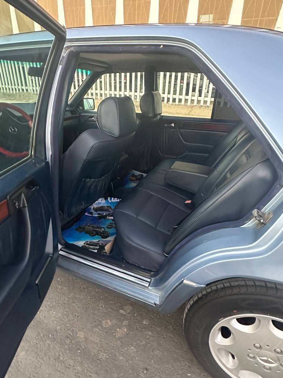 السلام عليكم
موديل 93 وارد يابان 
مكينه خراطيم 
مصبوغه عام كفاله من الظربه والتبديل 
قواعد بلاد مكينه وكير شرط وضمان 
***********
الناصريه /الشطره
