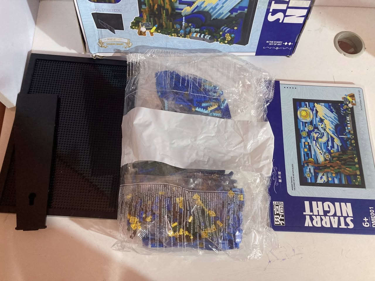 ليكو ميني مجسم ثلاثي الأبعاد مستوحى من لوحة "ليلة النجوم" للفنان فينسنت فان غوخ. جديد كبس شركة 

عدد القطع: 2316
 السعر 25   

متوفر توصيل لكل المحافظات


**إذا كنت صاحب هذا الإعلان وتريد حذفه لأي سبب، رجاءا أرسل رسالة إلى الدعم الفني**