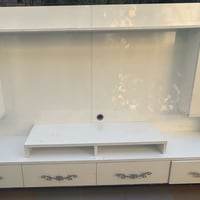 ميز • ارتفاع ١٫٦٥م • عرض ٢٫٥م