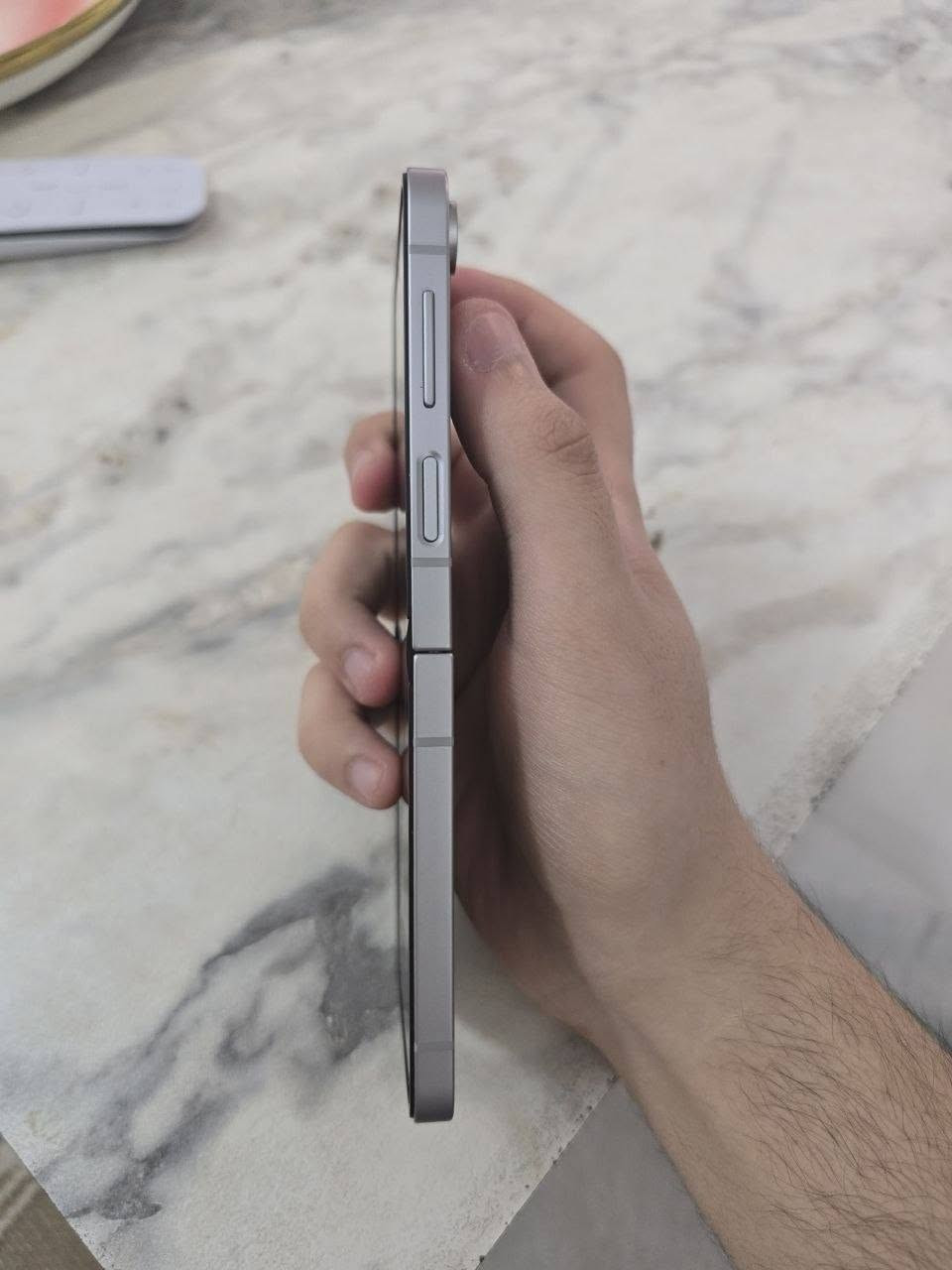 السلام عليكم
جهاز flip 6 للبيع
الجهاز نضيف داخل ضمان الى شهر 11 يخلص 
ذاكرة 256
مبدله شاشة اصلية من جبال زون فقط
اي عيوب ما بيه 

سعر الجهاز 750 الف مكاني الموصل واقبل مراوس حسب القناعة


**إذا كنت صاحب هذا الإعلان وتريد حذفه لأي سبب، رجاءا أرسل رسالة إلى الدعم الفني**
