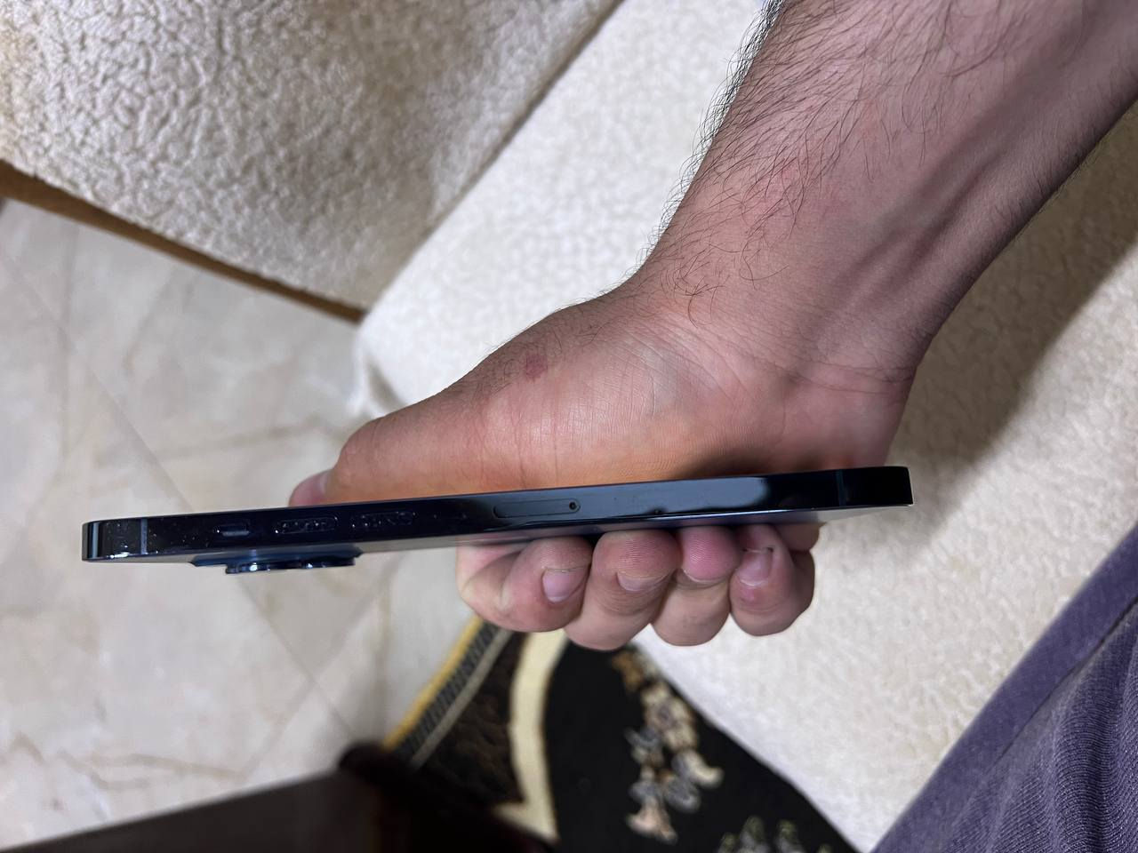 سلام عليكم ايفون 12برو ماكس
ذاكره 256 
بطاريه 84 شرط مامصعد
نموذج AAAاصلي باب اول
جهاز شرط نضيف مال بيت
سعرو 550 شراي اتصل ***********
