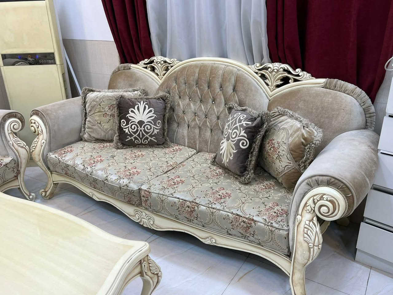 تخم ملكي تركي 10مقاعد طبله وسطيه أخو الجديد مكان گميره سعره 650قفلل للتواصل ***********
