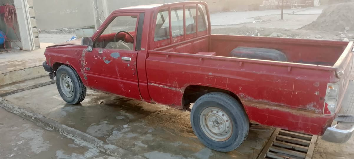 سلام عليكم تيوته لبيع فقط كير ومحرك شغال لا تنقيص ولا تبخير 18ورقه وبيهه مجال عندي وكاله خاصه بيهه فقط ورائعيهه بغداد الي ادري  مكاني سامره رقم صاحبه  ***********
