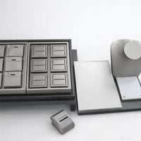 لوكر اكسسوارات • خزانة