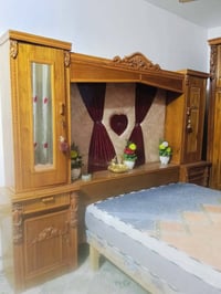 غرفة اخشاب • نضيفة