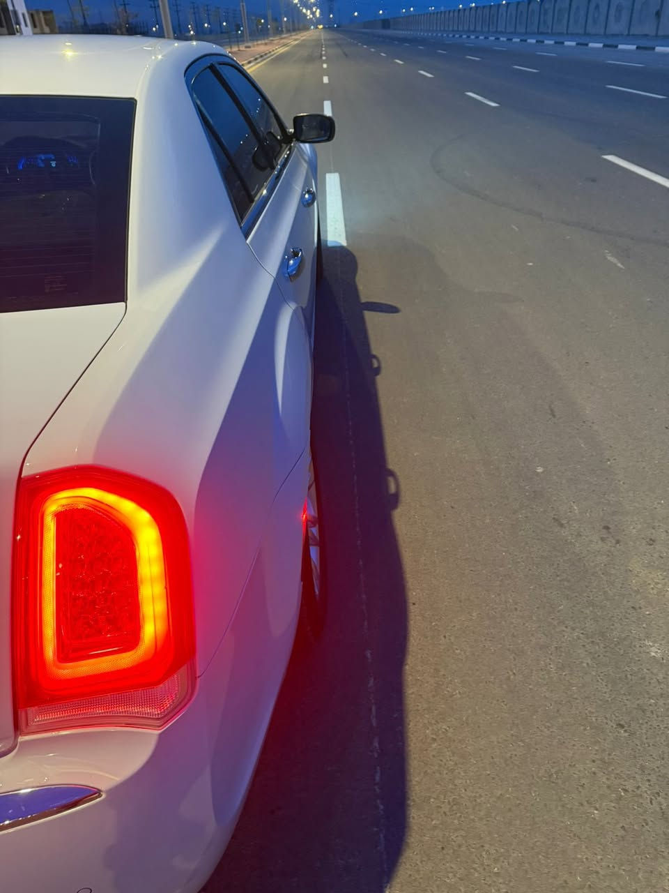 السلام عليكم ورحمة الله وبركاته.اوباما 2019 خلجي رقم اربيل  دولي كافله عامه  فول ماعده الفتحه  لون ابيض. دواخل عسلي محرك 6 استندر  تريد وكاله تريد تحويل مكان السياره البصره  
اتواصل ***********
