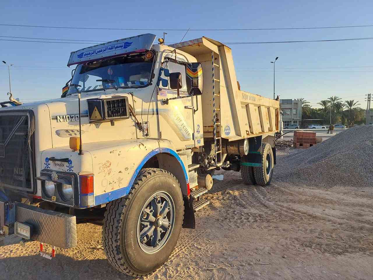 لوري فالفو موديل 92
للتواصل ***********
