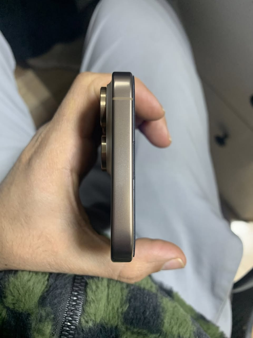 16برو ماكس عربي شرق اوسط جهاز نضافه 100‎%‎مشحون 74بطاريه 100 سيمكارت جهاز شغال لا داخل صاينه ابد بعد بي ضمان 9تشر يعني صار 3اشهر من مستخدم )عنوان بغداد رقم ***********
