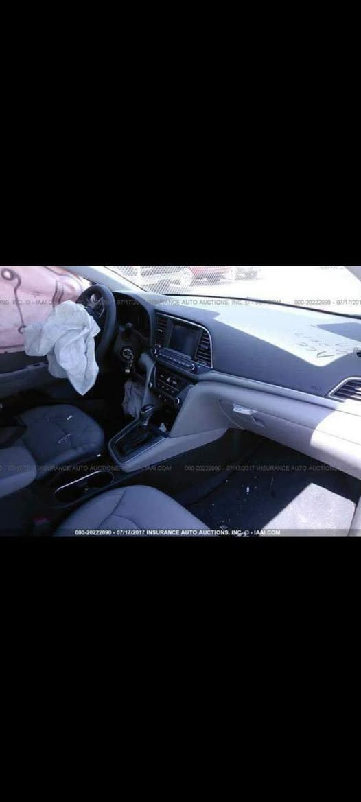 الانتره2017
وارد امريكي 

حادثه باب السائق والجاملغ

ماشيه63 ميل حقيقي

السعر 115 وبيه مجال بسيط
بغداد

***********
