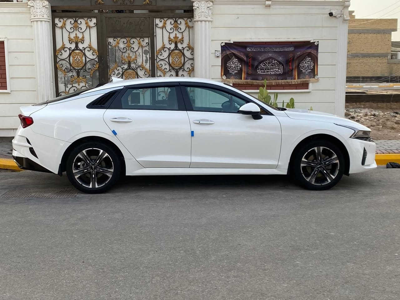 للبيع اوبتيما K5 2022
فول مواصفات مكفوله كفاله عامه ماشيه 70 الف رقم بغداد بأسمي الرقم الجديد 
مكاني سماوه مواصفات السياره معروفه  والسونار مرفق مع الصور اي استفسار اتصل وتدلل ***********
