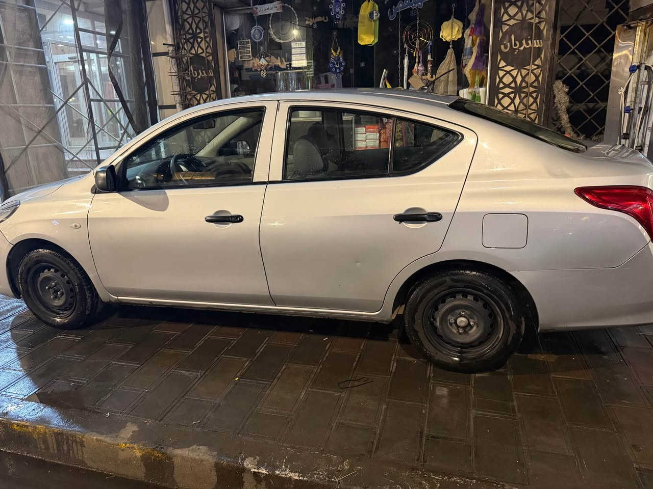 نيسان سني ام البليته الزركه ٢٠١٩
لون سلفر السعر ١٠٥ وبيها مجال 
سياره صدر جديد تايرات جديده دوشمه جديده 
بيها ٤ قطع بارد 
الاستفسار ع الرقم ‭٠٧٧١ ٨٤٦ ٨٩٤٤‬

‭٠٧٧٣ ٨٨٦ ٢٣٤٣‬ بغداد, العراق
