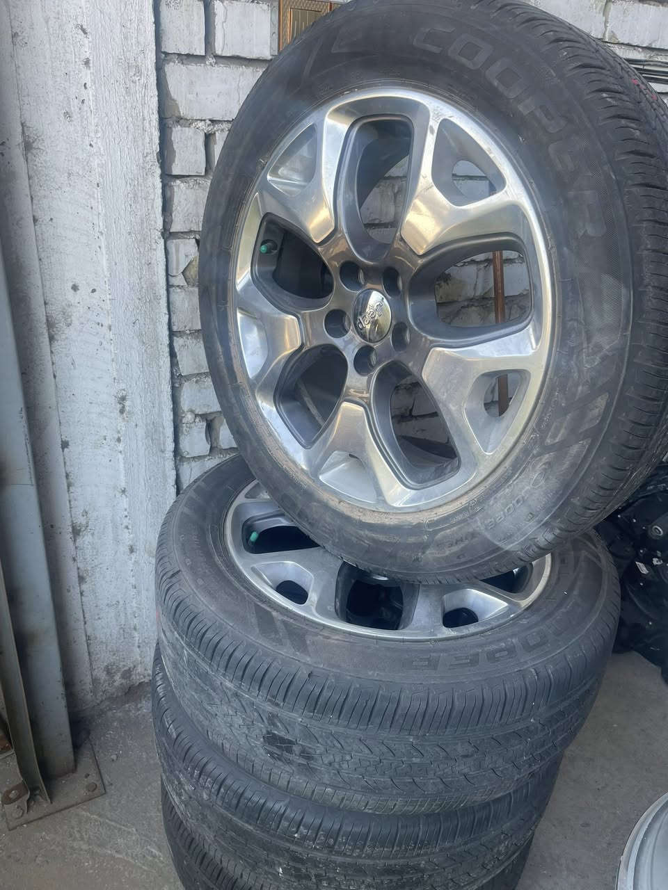 جيب كومباس موديل 21 لون ابيض لمتد مكاني بغداد 
الهاتف ***********
