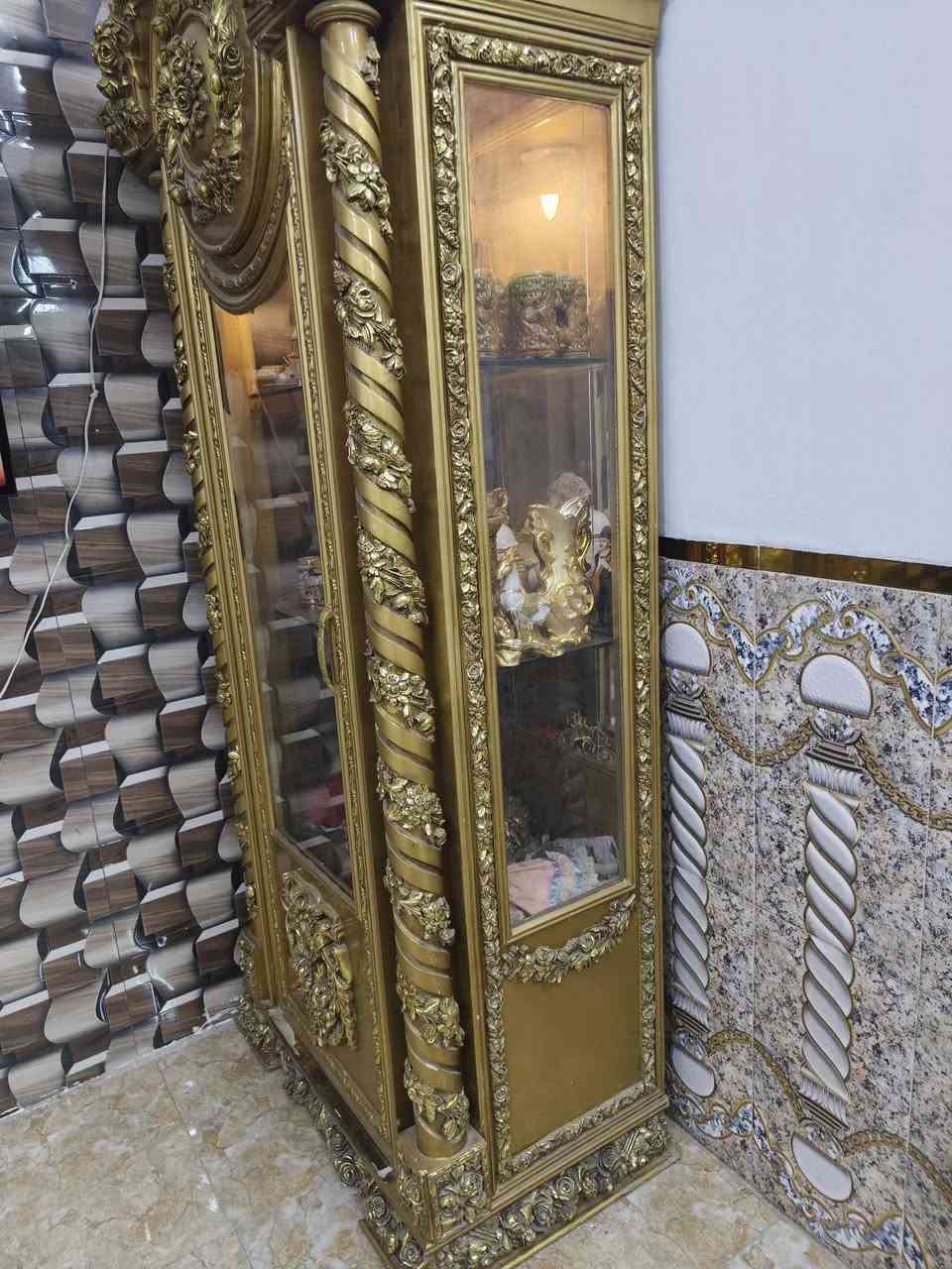 للبيع مصري زان ب 300 وبيه مجال  ***********

