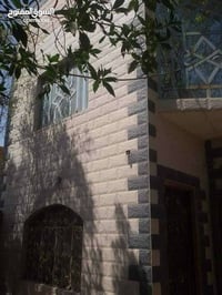 المعقل الحي المركزي • بيت قديم مرمم • ٢٤٠م