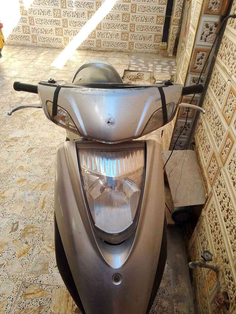 السلام عليكم شباب دراجه فريز للبيع دراجه نقصها كابريتر جفته مره واحده خابر على رقم الهاتف***********
