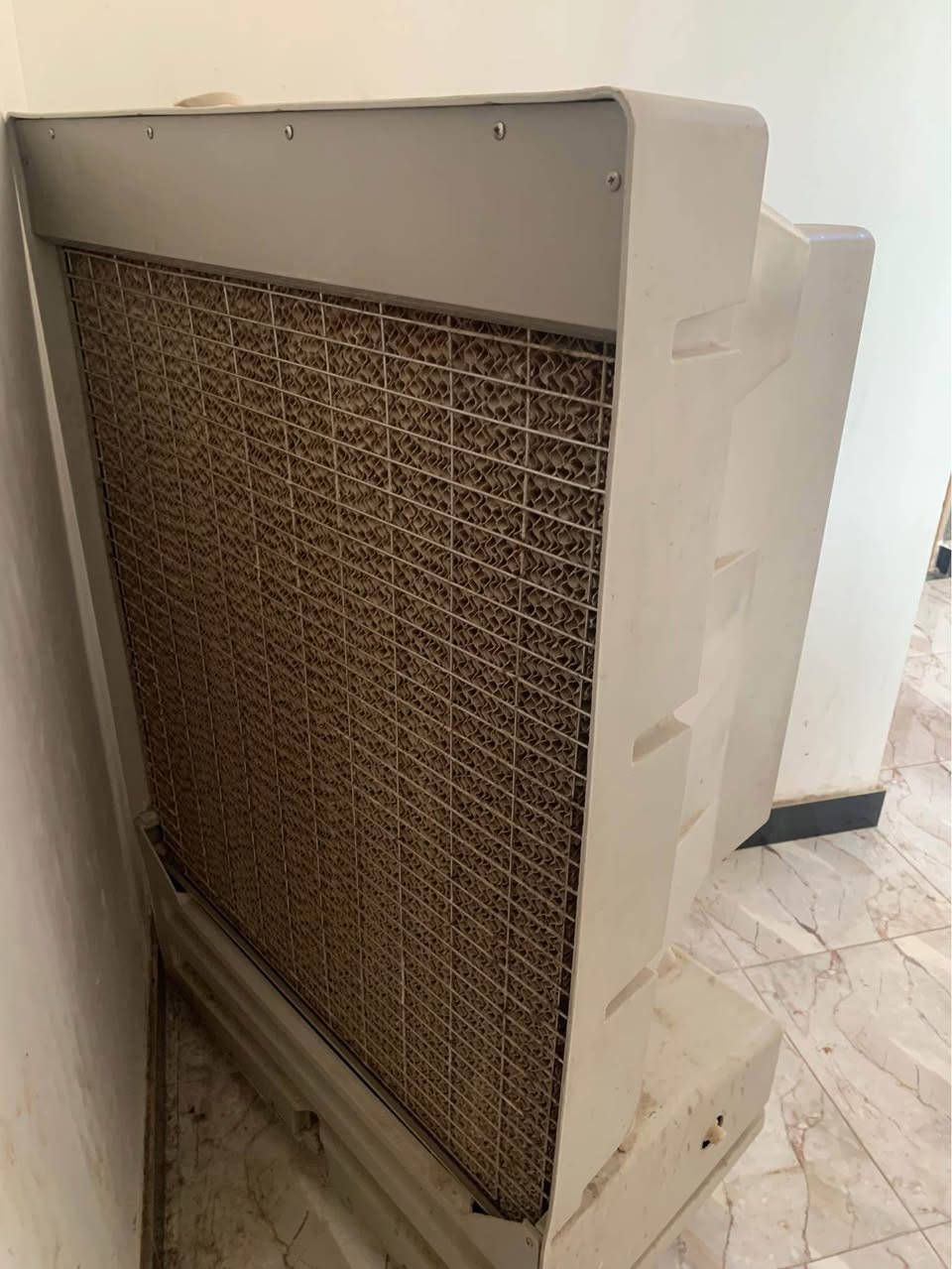 مبرده حجم كبير 
مدا الهواه مالها جبير هواها بارد شرط الفحص 
سعر خاص / مكان الناصريه مركز ناصرية, ذي قار


**إذا كنت صاحب هذا الإعلان وتريد حذفه لأي سبب، رجاءا أرسل رسالة إلى الدعم الفني**