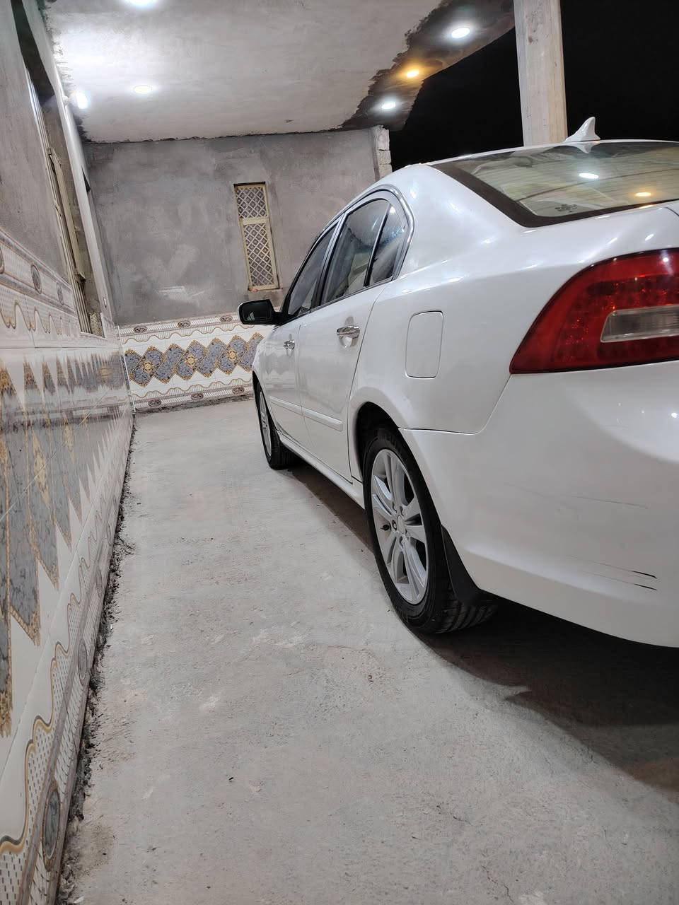 السلام عليكم
ابتيمه موديل 2010 وارد كوري
فول مواصفات فتحه
تحكم استرن
 بصمة بيبان
 تبريد بيانو
مع العلم السياره مصبوغه جماليه
رقم صاحب السياره
***********
اني مكلف بلنشر
