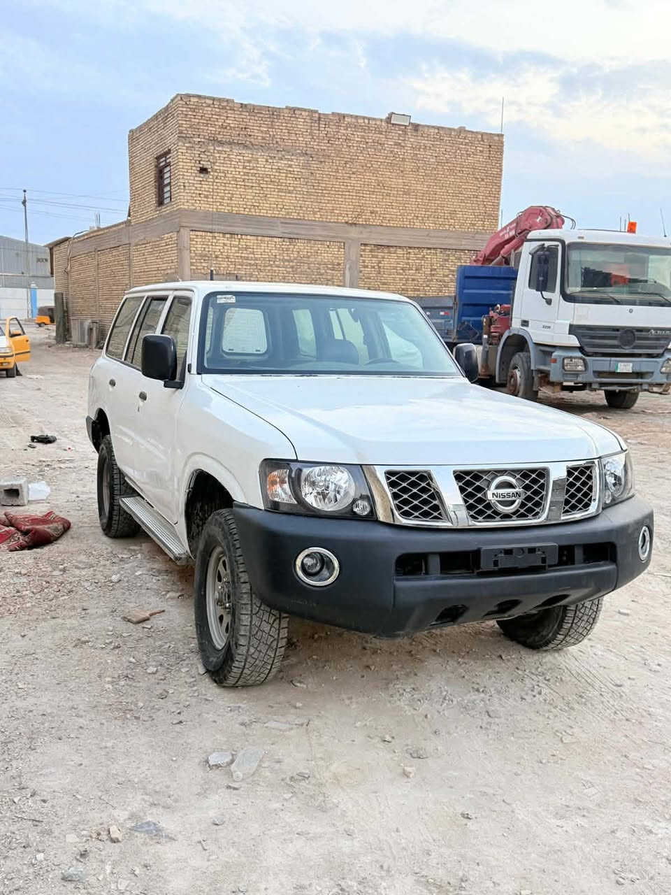 سلام عليكم نيسان بترول  2008  سياره مصبوغه عام  مزاد وزاره داخليه محرك 4500بلاد كير الوكير مكينه لا تبخير لا تنقيص.  مكفولات تخم تاير جديد دبل الوي جديد حداديه جهازه خير من الله جهازه سياره مكان ميسان العماره اخوان اني مكلف بنشر رقم راعيه ***********
