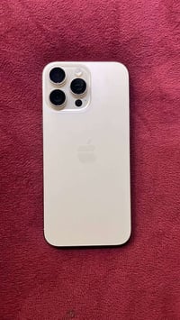 إسلام عليكم 16 برو ماكس جهاز جديد  ذاكره 256 بطاريه 100 مشحون 126  بي ...