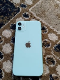 ايفون 11 كامرتين لون الاخضر المميز كلش حلو ومرتب دبل سيمكارت  128 كيكه...