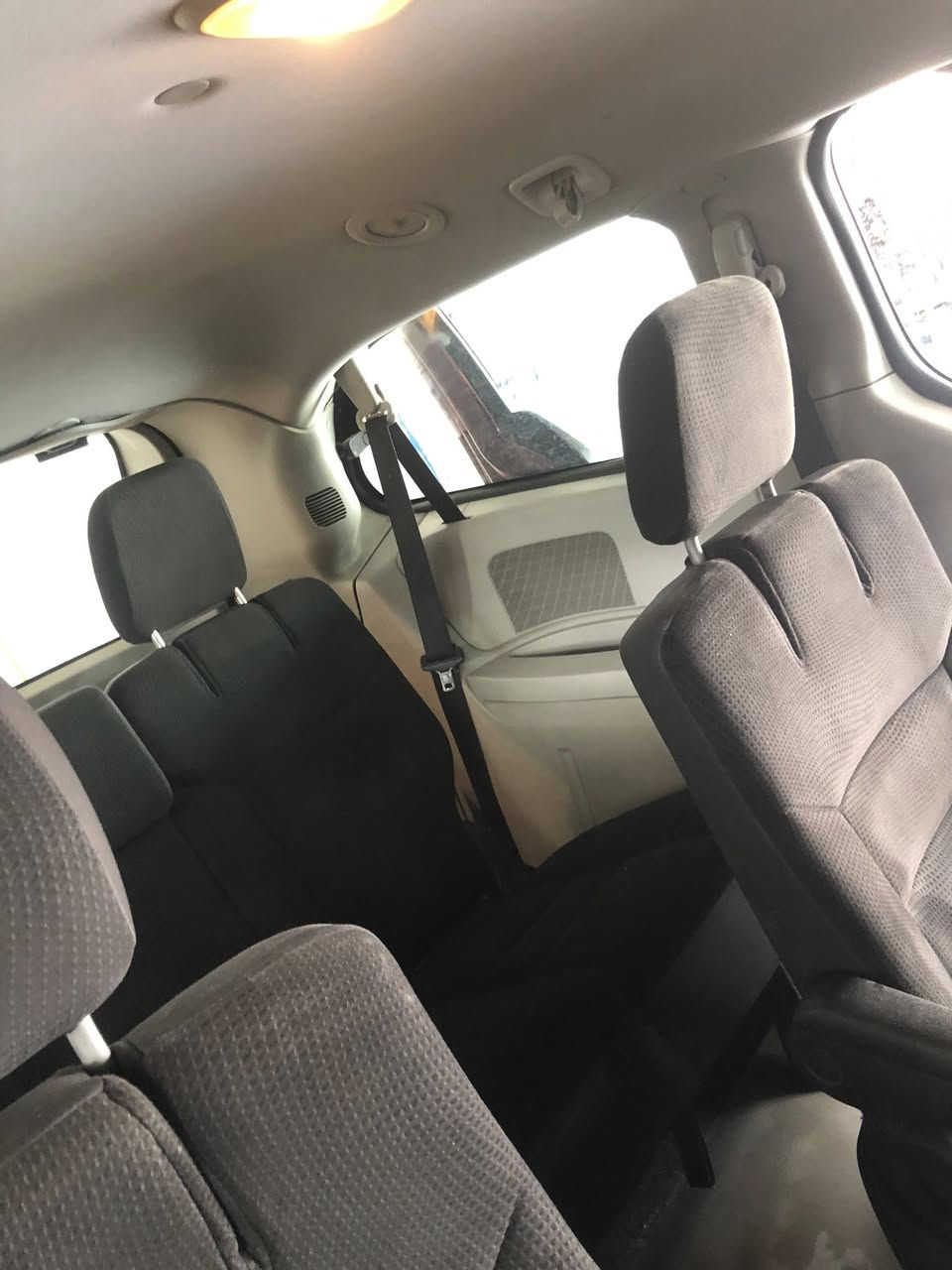 🚗 للبيع دوج كرفان موديل 2018
السيارة بحالة جيدة ومناسبة للعائلة
📍 الموقع: بغداد – الكاظمية
🛣 الممشى: ١٠٩ ميل صور الحادث موجوده بالصور 

للاستفسار والاتصال:
📞 ***********

، والله يوفق الجميع 🌸
