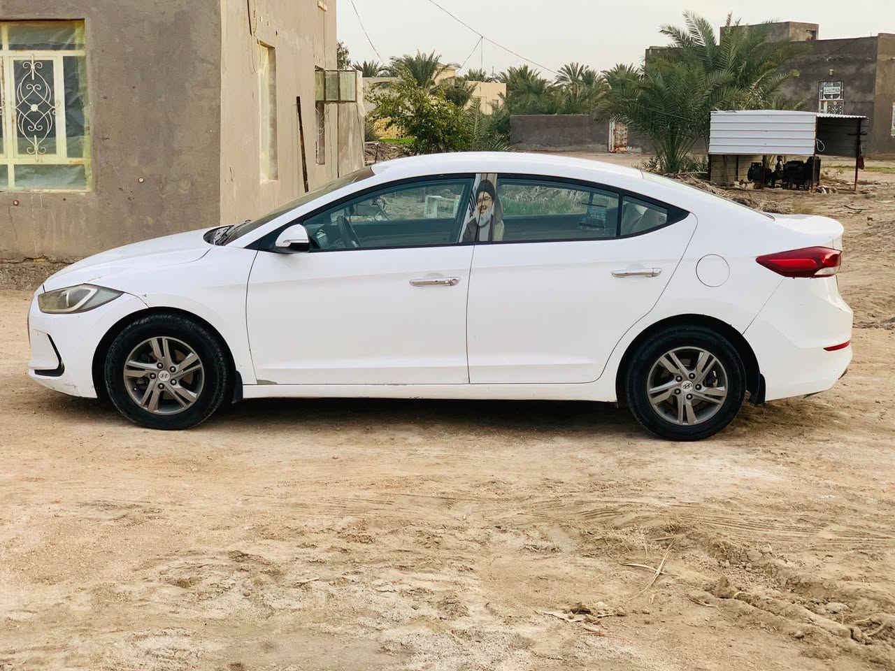 سلام عليكم النترا 17 خليجي رقم مثنى بسمي نكليزي مداور ثاني يوم مكفوله من الفتح والتبديل كير حداديه تبريد شرط السعر 125 وبيه مجال *********** مكان سماوه ال عبس
