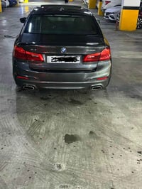 بي ام ٥٣٠i • ٢٠١٩ • فول مواصفات