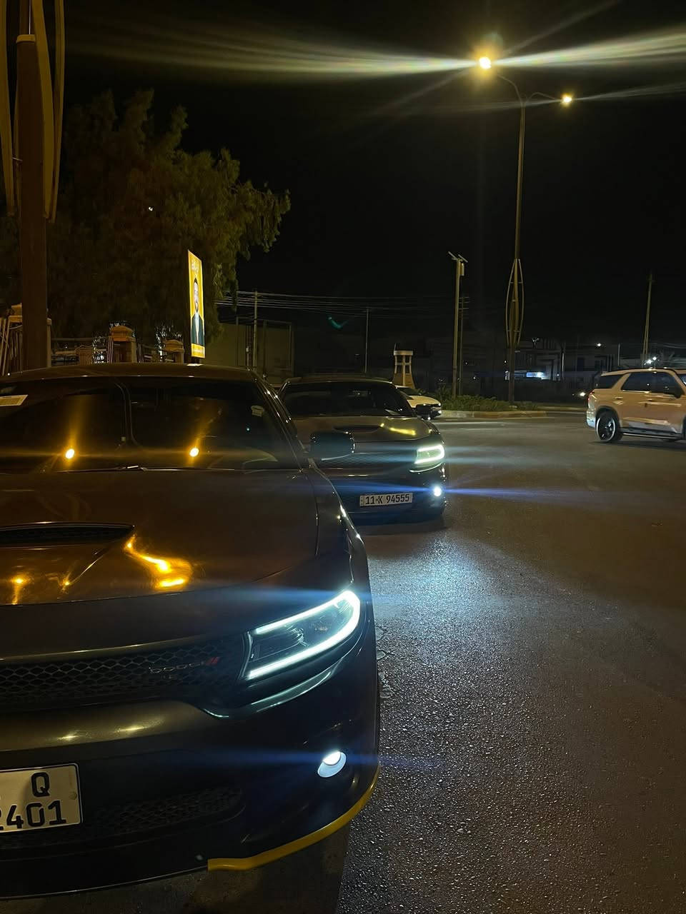 سلام عليكم جارجر 2022 فئت جيتي
لون نفطي 

ماشيه 68 ميل

المواصفات 

شاشه كبيره 

تشغيل عن بعد 

محدد سرعه

كشنات كهربائيه 

ستيرن تدفئه

حساسات خلفيه 

كامره دواره

بصمه 

ابواب بصمه 

مكينه 3.6

ويل حجم 20 

تبريد قطعتين 

تبريد خلفي 

كشن حظن

تحكمات استيرن 

بعد بيها مواصفات معروفه 

مكان سياره الانبار الفلوجه تحويل ثاني يوم 

بيها فقط البنيد والسونار مرفق مع الصور 

سعر 220وبيها مجال بسيط اتصال ***********
