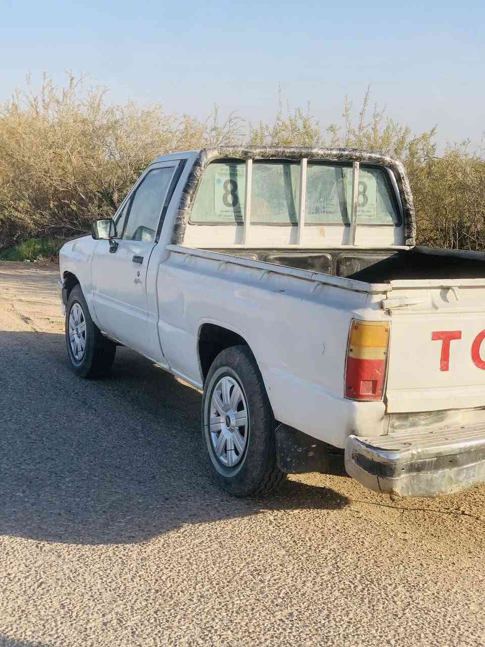 بسم الله الرحمن الرحيم 
للبيع تيوتا موديل ٨٨ مصلحه وجاهزة مصبوغه عام رقم بابل تحويل ثاني يوم مصفره ماعليها ربع بسمي  السعر ٢٧وبيها مجال 
الرقم:-***********
العنوان :-الديوانيه الحمزه الشرقي
