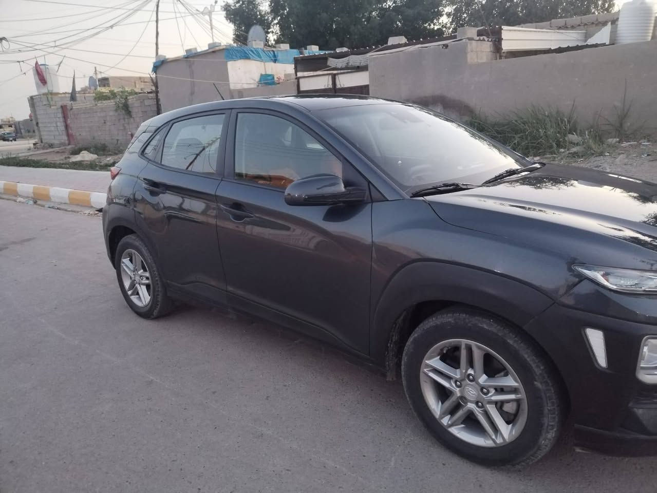 هونداي كونا 2019
وارد امريكي ضرر جاملغ وبنيد
ايرباك استيرن فقط 
مكينة 2000 دوش
كير AT .. فور ويل AWD
ماشية 74 الف mi
تخم تاير .. وباتري جديد 
بيهة بارد بسيط الباب خلف السائق
***********
