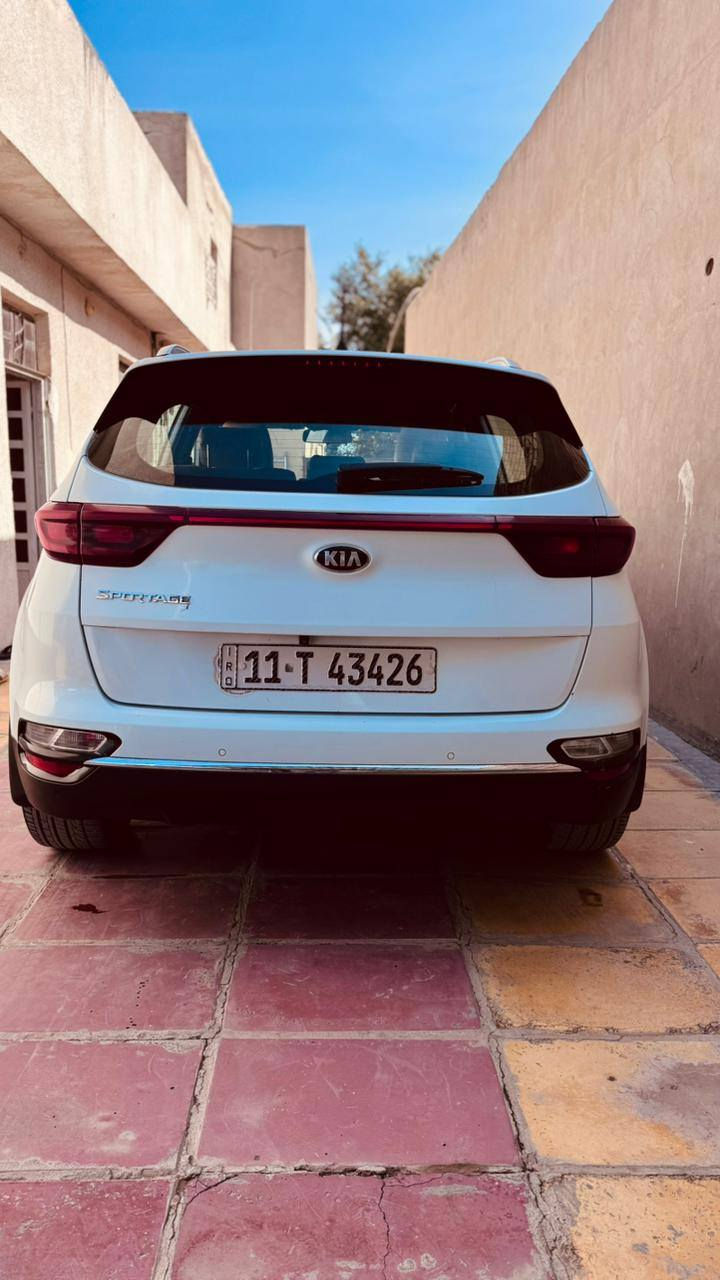 للبيع كيا سبورتج 2019 خليجي 
رقم بغداد اللوحات الجديدة سنوية مجدده 2030
ماشية ( 148 ) الف كيلو
مكفولة من التبديل والصبغ فقط صبغ بالدعامية الأمامية البلاستك
نص فول، سويج، حساس امامي، حساس خلفي، كامره خلفية، شاشة اندرويد، داخل بيجي، مري شفط، 3 أنظمة قياده
محرك 2000 دوش 
السعر 195$ بي مجال بسيط
العنوان بغداد جسر ديالى 
***********
