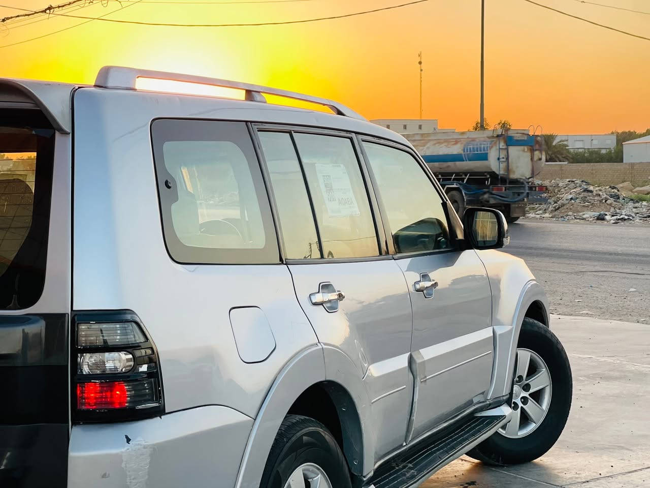 للبيع باجيرو حبتور موديل 2008 رقم بغداد نكليزي بسمي كير او مكينه مكفولات تخم تاير تبريد ثلج  مكينه 3500المرغوب فول واحد علا واحد سبعه راكب صبغ ثلاث قطع فقط بدون دواخل سونار موضح بلصور لغوط او شواصي كفاله السعر 100او بيها مجال مكاني بغداد 
رقم ***********
