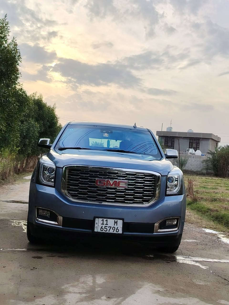 ياالله
جمسي ابتر موديل ٢٠١٦ وارد أمريكي السونار موجود بالصور السياره فول مواصفات ٥ بصمات  مكينه ٥٣٠٠  ماشيه ١٩٣ الف كيلوا حقيقي مكان بغداد عارضها ٢٧٥ $ورقه وبيها مجال حك الجيه للبيع او مراوس بتاهو او جمسي من موديل ٢١ وفوك *********** اخون كلشي موجود بلسوك
